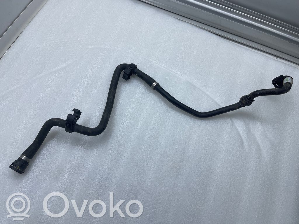 BMW i4 Engine coolant pipe/hose 