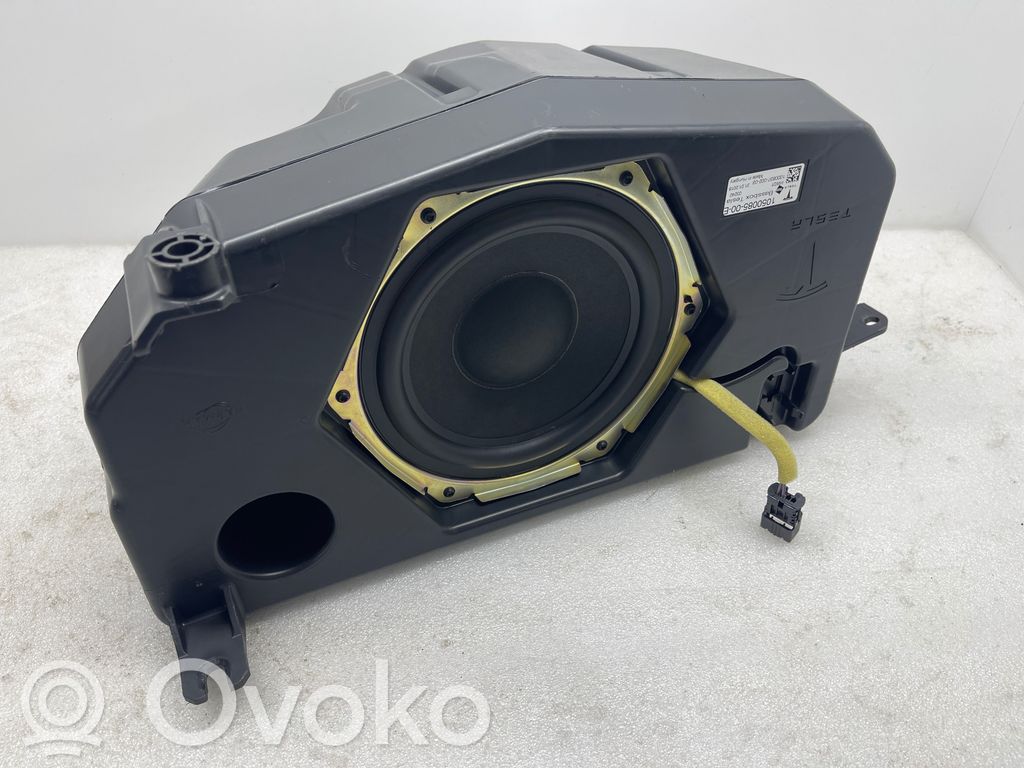 Subwoofer   105008500E,03240,100083700203
