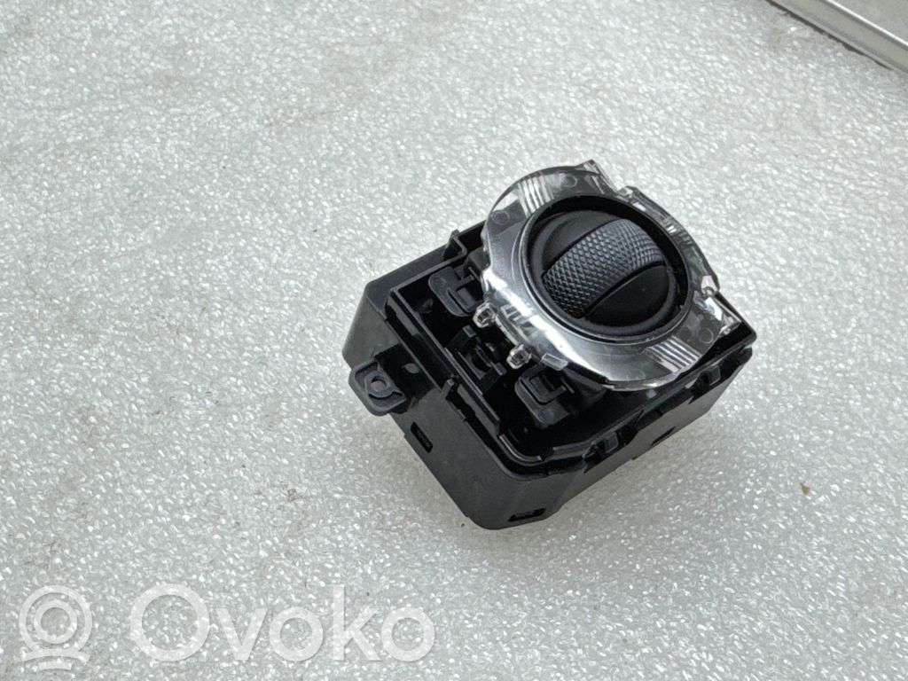 Boutons / interrupteurs volant   158397500A,TA0114002,DAZ20331L001MM