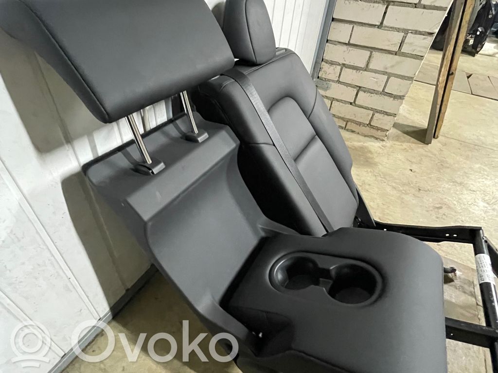 Tesla Model Y Asiento trasero 