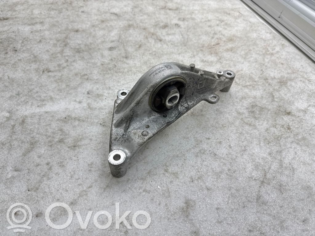 Tesla Model Y Engine mounting bracket 