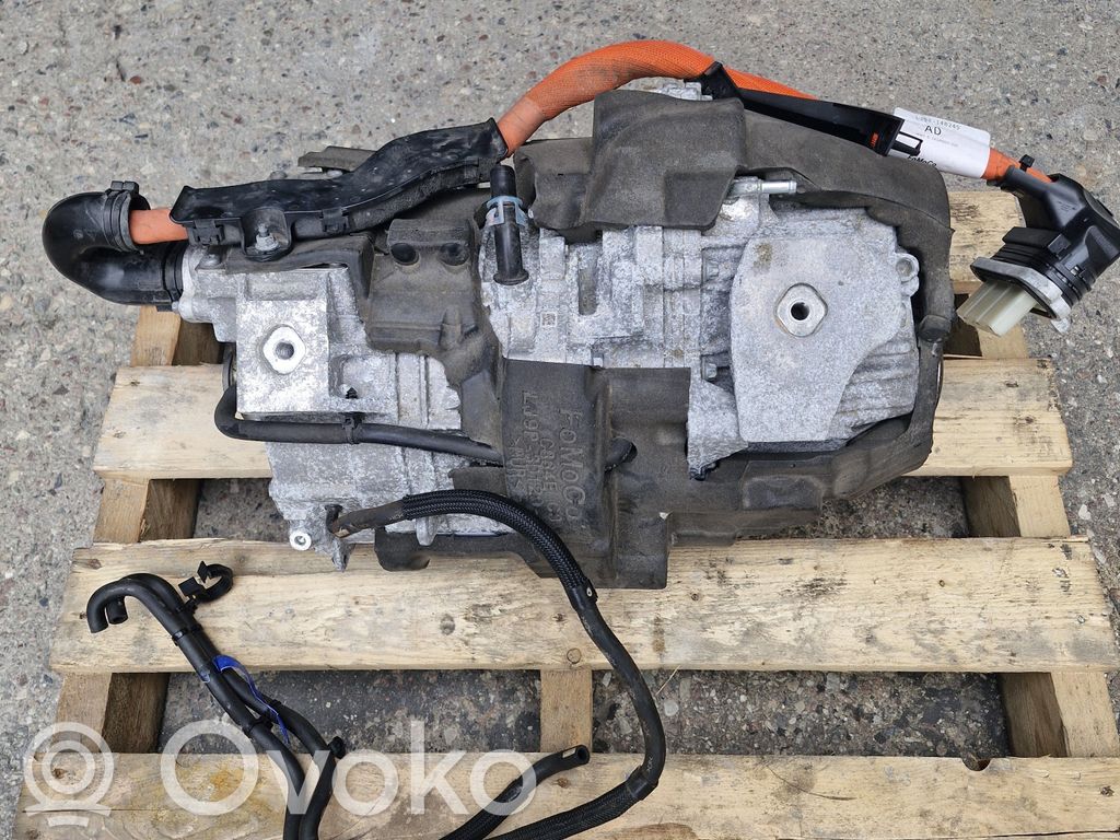 Engine   LJ987P261AD