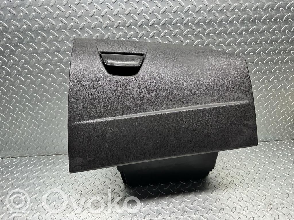 Ford Focus Mantu nodalījuma komplekts 