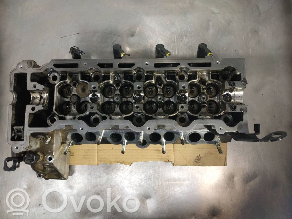 Engine head   R9128018
