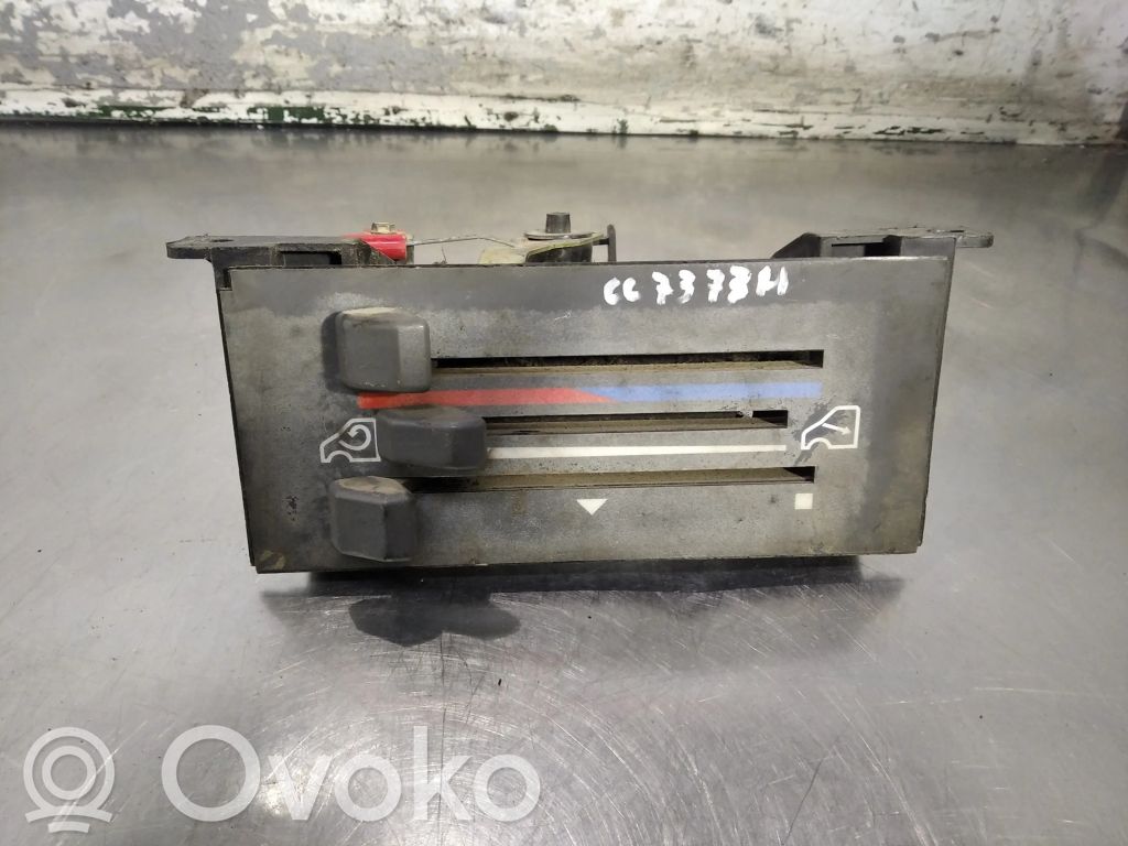 Climate control unit   88VW18C271AB
