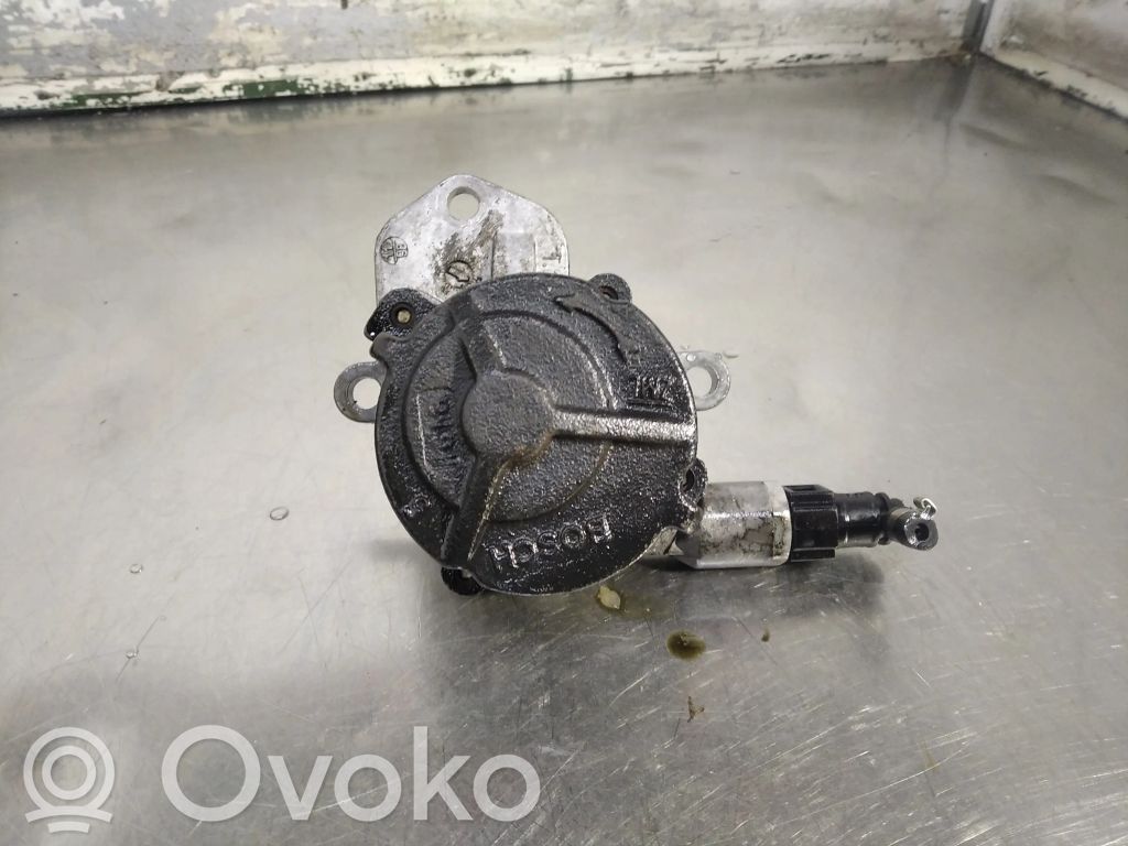 Vacuum pump