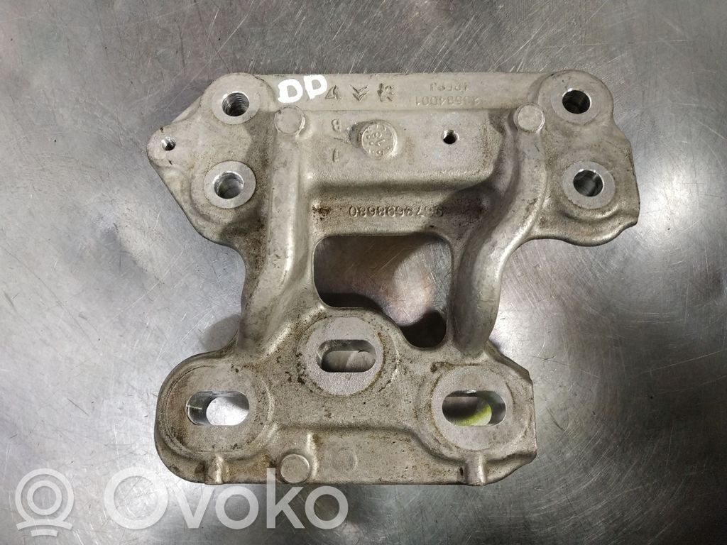 Citroen Berlingo Engine mount bracket 