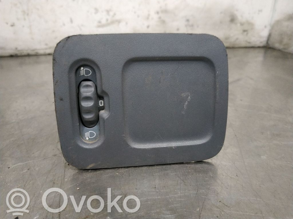 Renault Clio II Lukturu slēdzis 