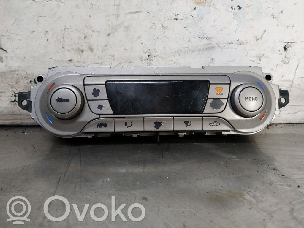 Climate control unit   7M5T18C612CD