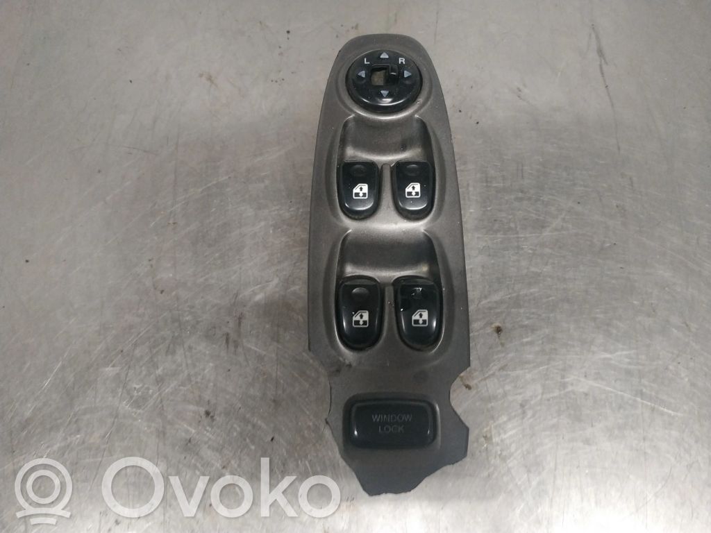 Hyundai Accent Przyciski szyb 