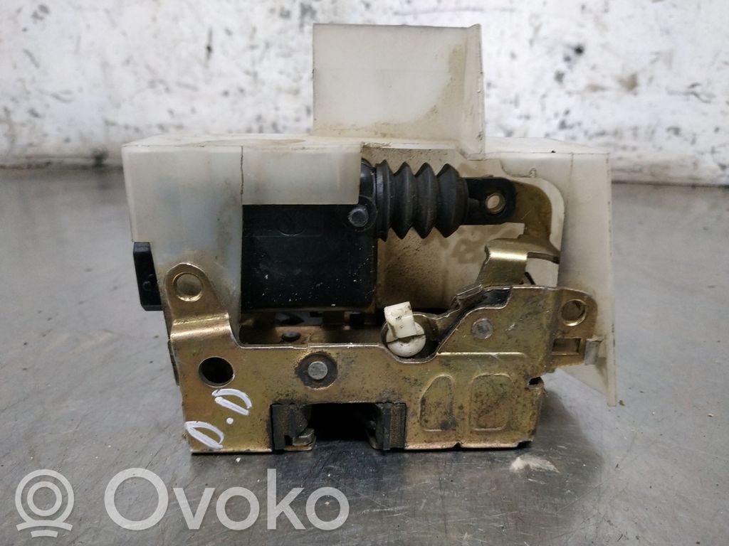 Etuoven lukko