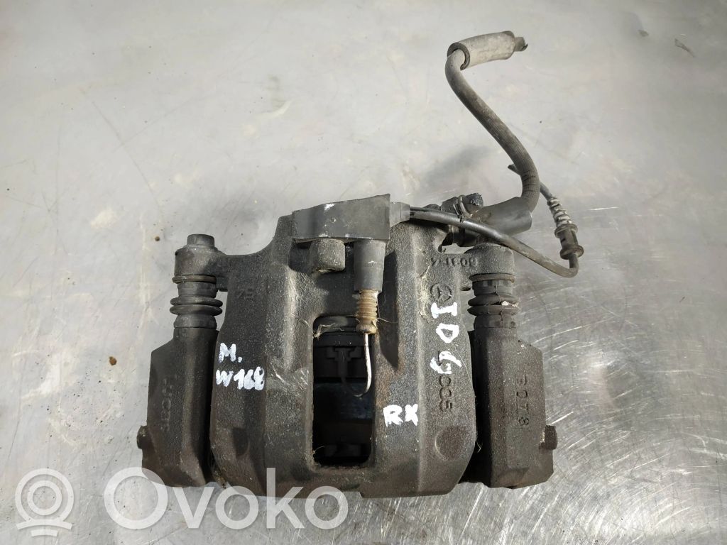 Mercedes-Benz A W168 Zacisk hamulcowy przedni 