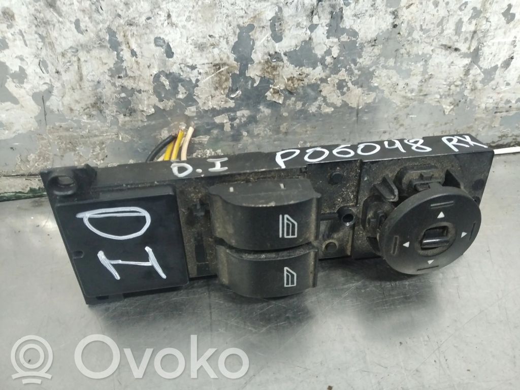 Electric window control switch   03168003