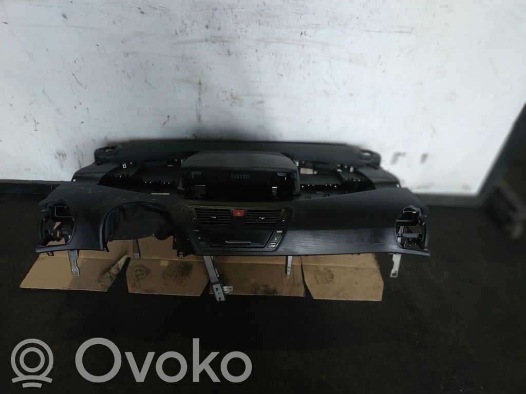 Citroen C4 II Cruscotto 