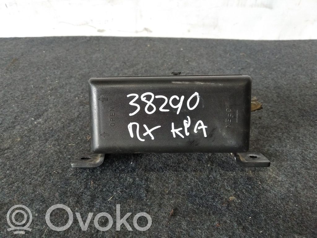 Módulo de fusible   0K53A67BX1