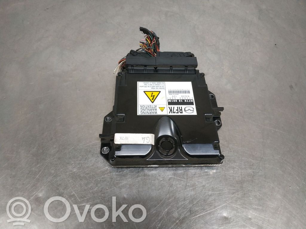 Unidad de control/módulo del motor   RF7K18881M