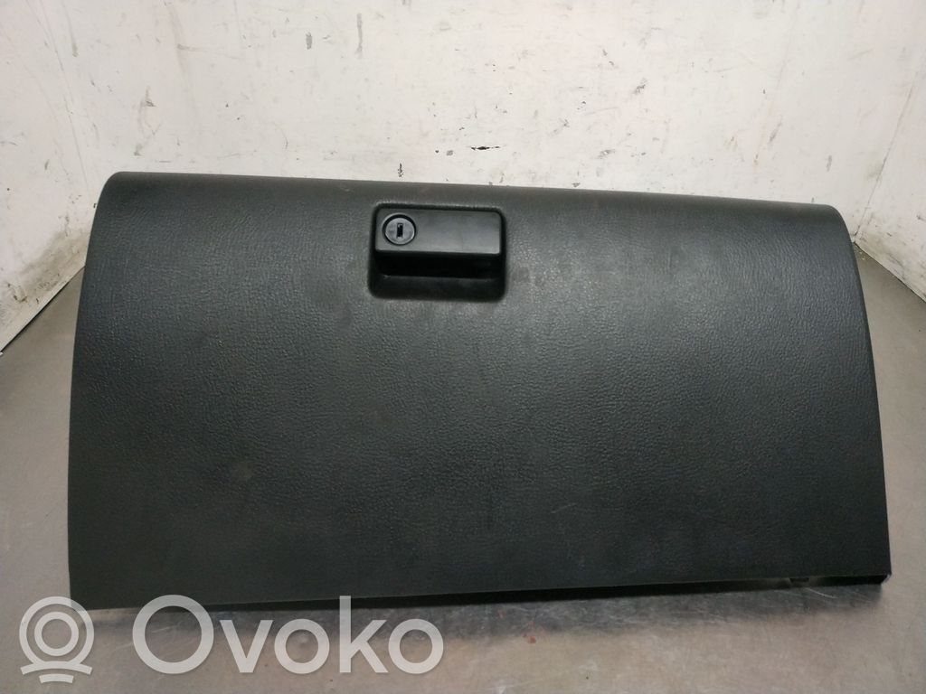 Mazda 6 Handschuhfach 