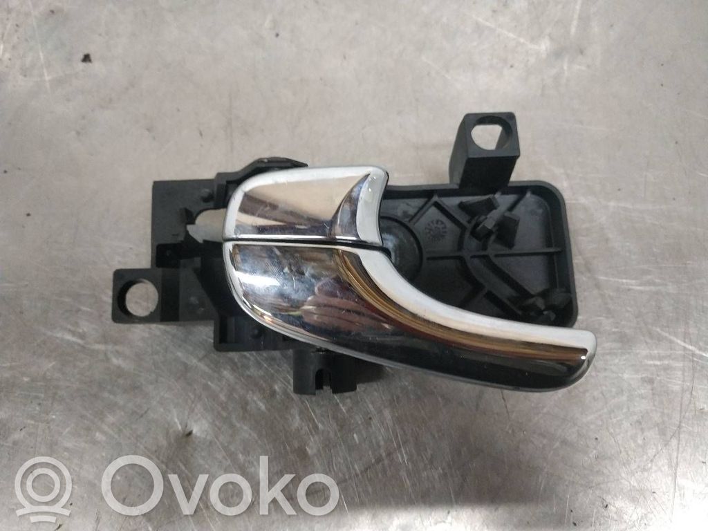 Etuoven sisäkahva   2R8322601AC