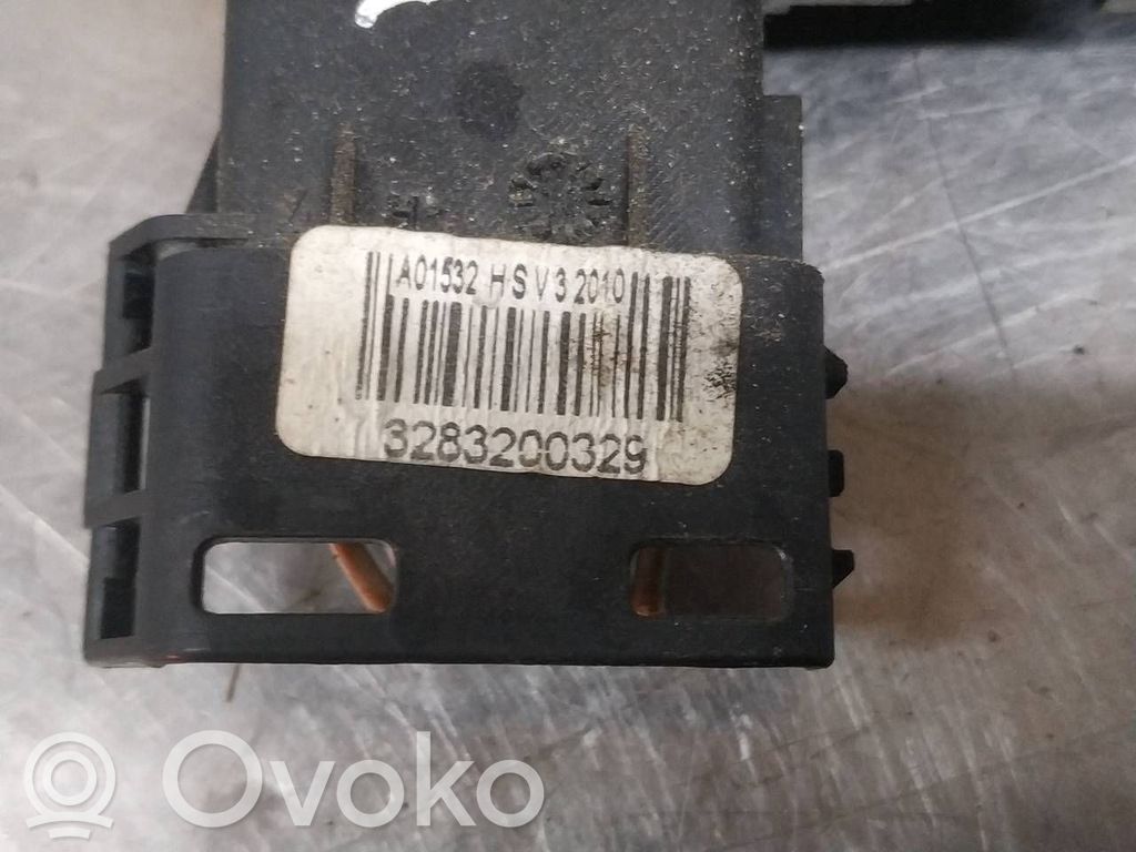 Citroen C5 Front door lock 
