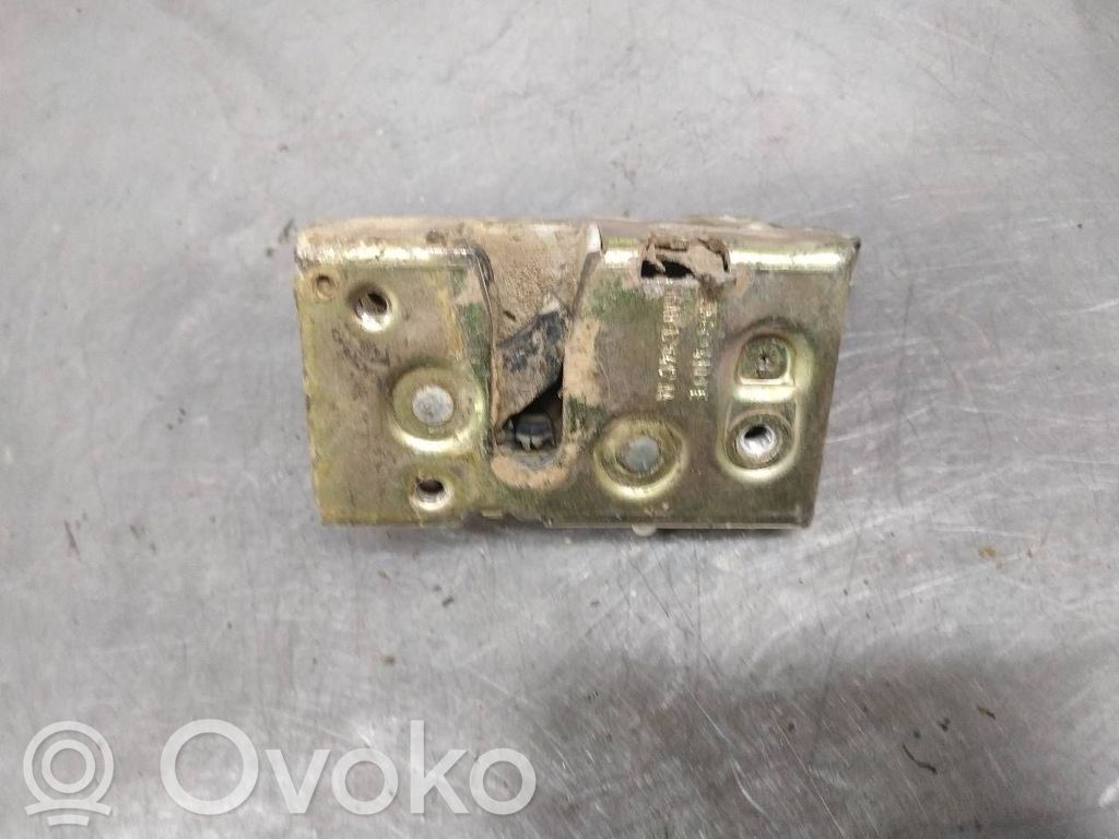 Ford Orion Takaoven lukko 