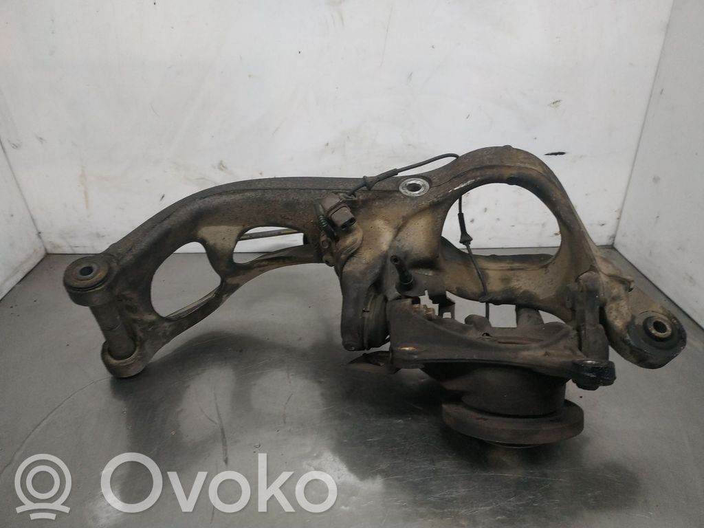 Peugeot 407 Achsschenkel vorne 