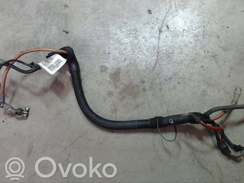 Opel Corsa C Akumuliatorius 
