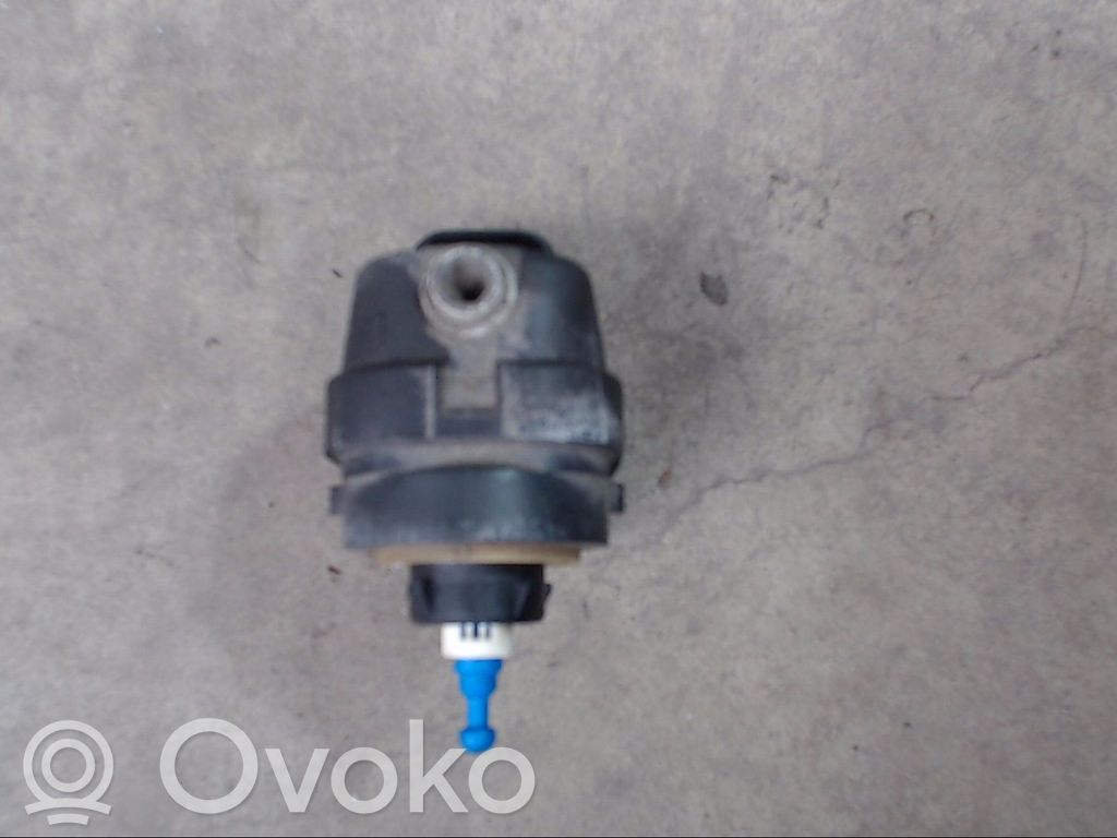 Opel Vivaro Motorino di regolazione assetto fari 