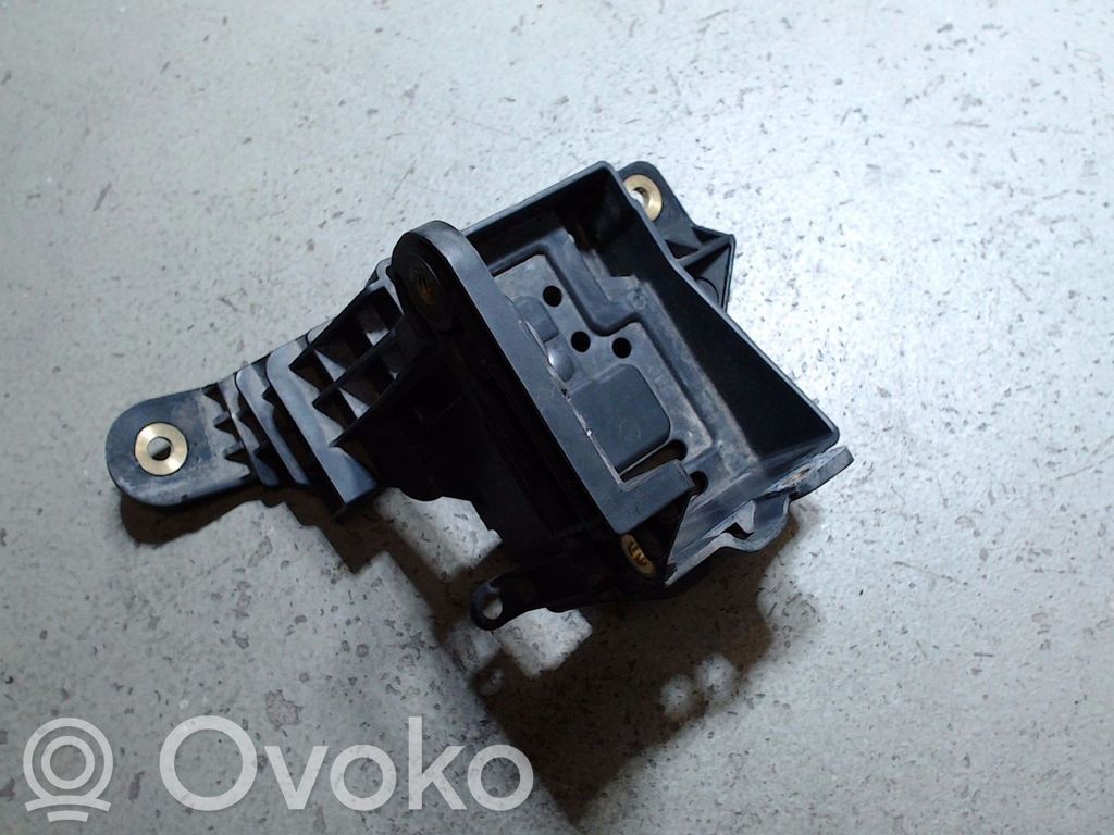 Opel Astra H ABS pump bracket 