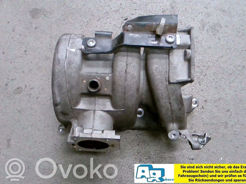 Opel Corsa B Intake manifold 