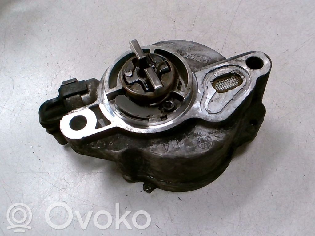 Vacuum pump   1882889,1119420