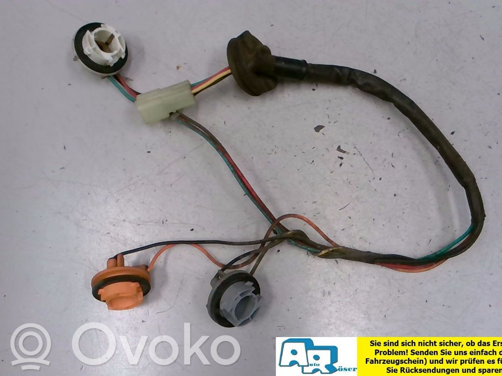 Suzuki Swift I Porte ampoule de feu arrière 