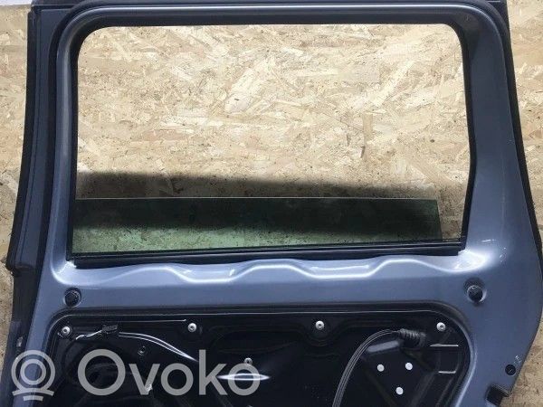 Volkswagen PASSAT B6 Rear door window glass 