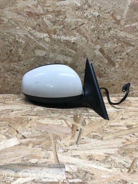 Skoda Fabia Mk2 (5J) Front door electric wing mirror 