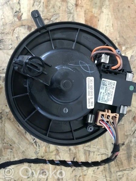 Volkswagen PASSAT B7 Mazā radiatora ventilators 