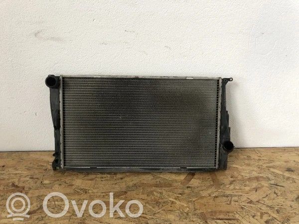 BMW 1 E81 E87 Aušinimo skysčio radiatorius 