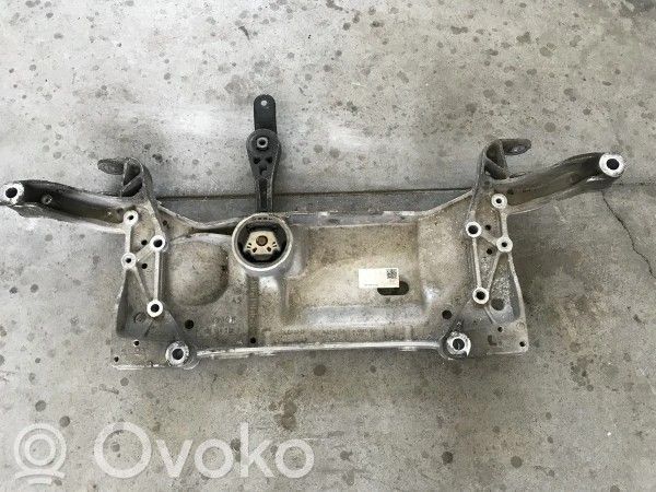 Volkswagen Touran I Rama pomocnicza przednia 