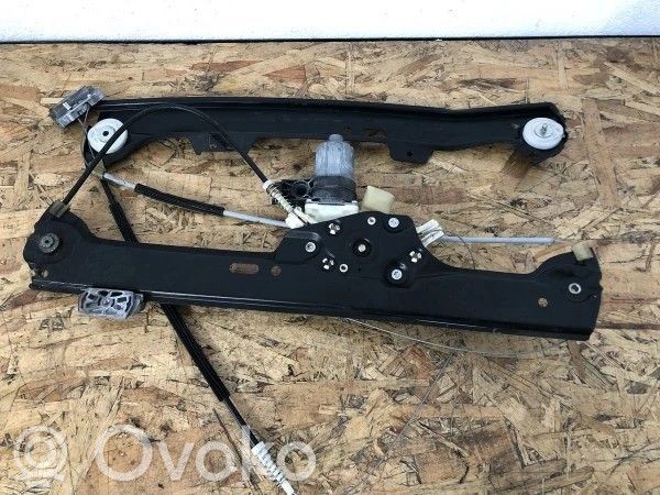 BMW 5 E60 E61 Front door window regulator motor 