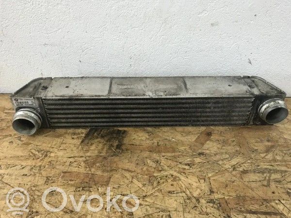 BMW 5 E60 E61 Chłodnica powietrza doładowującego / Intercooler 