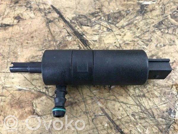 Mercedes-Benz GLK (X204) Headlight washer pump 