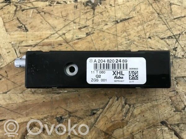 Mercedes-Benz GLK (X204) Antenos stiprintuvas 