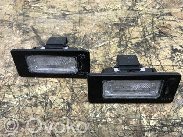 Lampa oświetlenia tylnej tablicy rejestracyjnej   8T0943021,16789