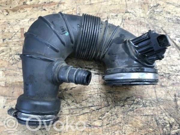 Mercedes-Benz E W212 Air intake hose/pipe 
