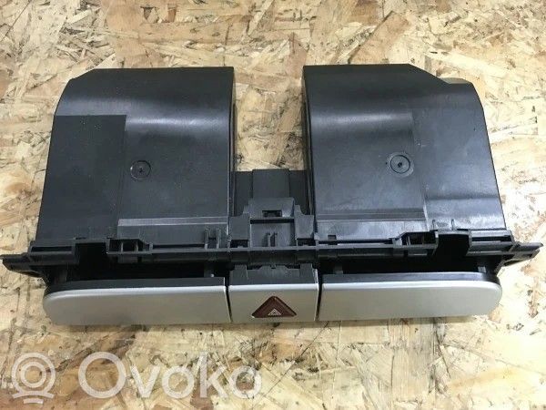 Volkswagen PASSAT B6 Dashboard storage box/compartment 