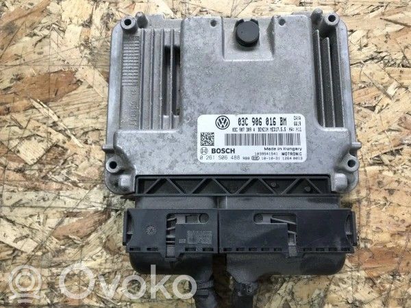 Volkswagen Golf VI Блок управления двигателем ECU 