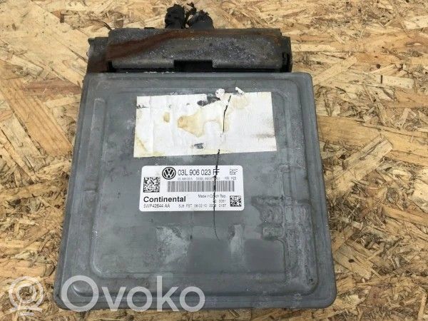 Volkswagen Golf VI Centralina/modulo motore ECU 