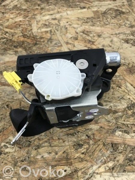Mercedes-Benz E W212 Rear seatbelt 