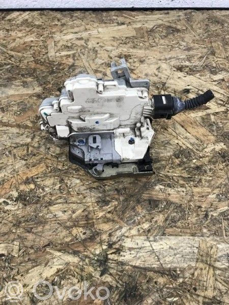 Audi A5 Sportback 8TA Front door lock 