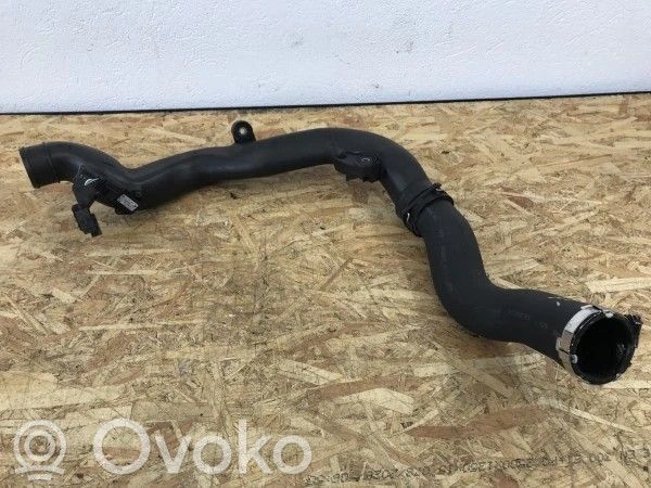 Volkswagen PASSAT CC Wąż / Rura intercoolera 