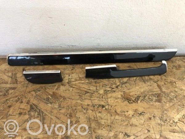 Panel trim   23420