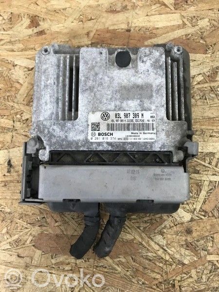 Volkswagen PASSAT B7 Engine control unit/module ECU 